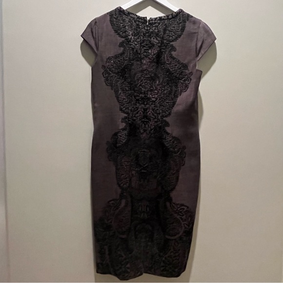2/$35 Anne Klein Stunning Taupe and Black Dress size 8 - Picture 6 of 7